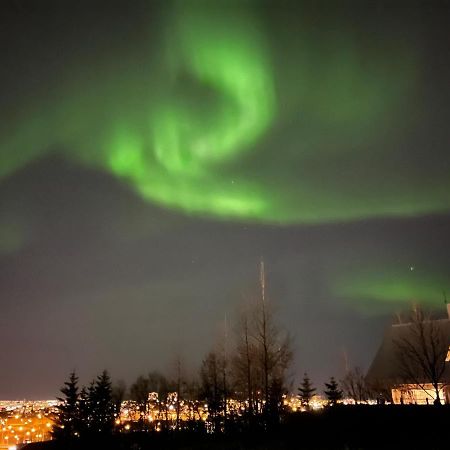 Big Villa Centrally Located In Reykjavík Zewnętrze zdjęcie