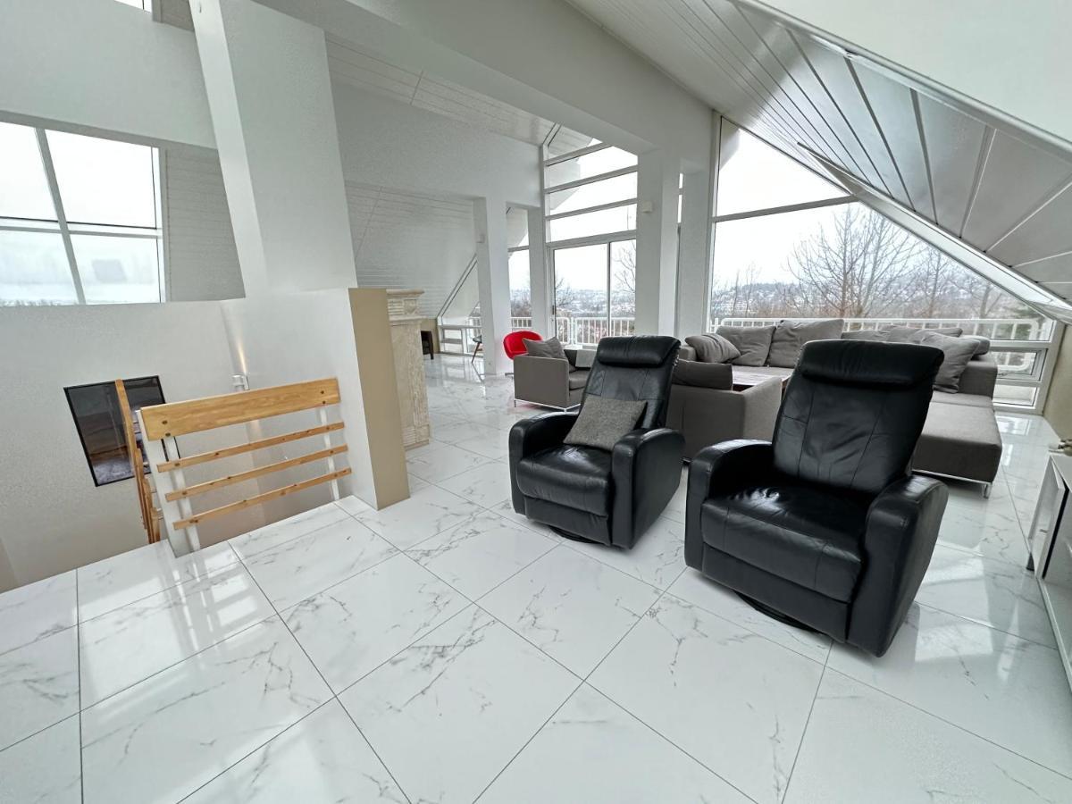 Big Villa Centrally Located In Reykjavík Zewnętrze zdjęcie